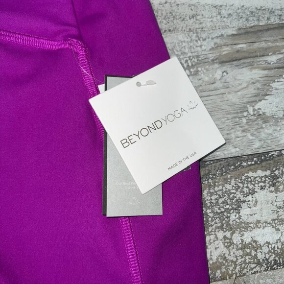 NWT Beyond Yoga Powerbeyond Strive High Waist Pocket Midi Legging Purple Size XS - Picture 4 of 11